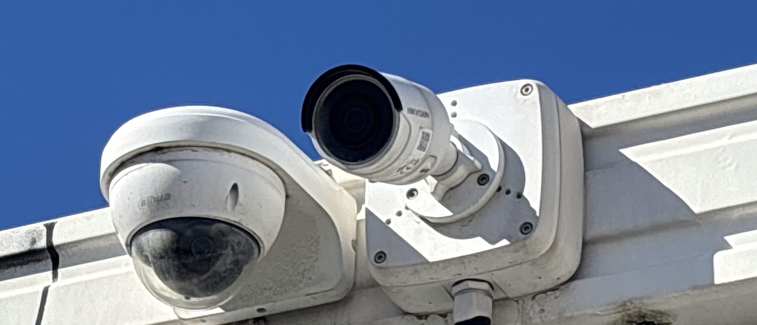 EZ Storage security camera and light IMG_4969